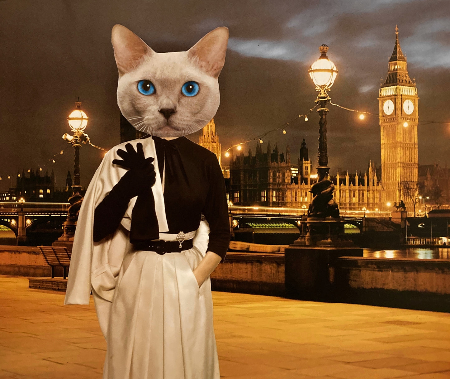 "Feeling Lovely at the London Bridge" Art Print